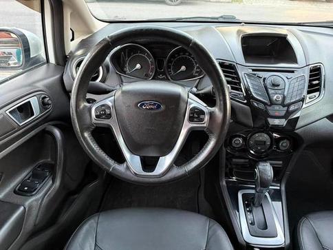 FORD NEW FIESTA SEDAN TITANIUM 1.6 POWERSHIFT