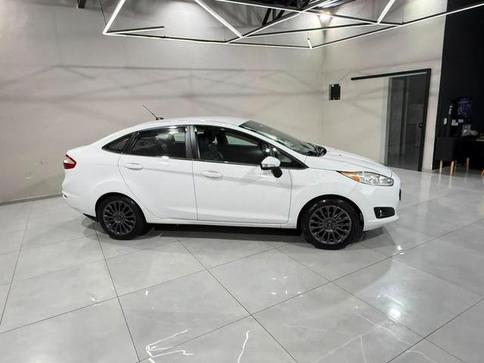 FORD NEW FIESTA SEDAN TITANIUM 1.6 POWERSHIFT