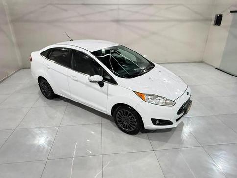FORD NEW FIESTA SEDAN TITANIUM 1.6 POWERSHIFT