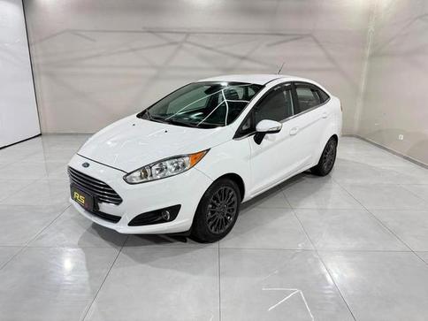 FORD NEW FIESTA SEDAN TITANIUM 1.6 POWERSHIFT