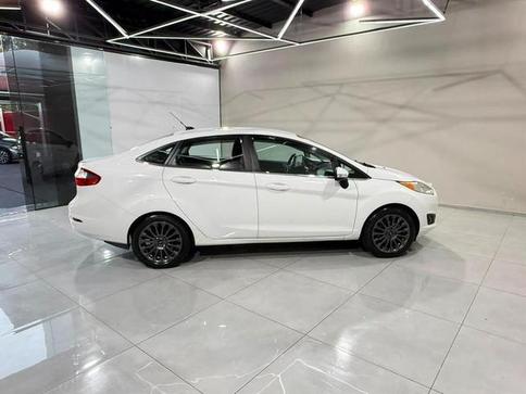 FORD NEW FIESTA SEDAN TITANIUM 1.6 POWERSHIFT