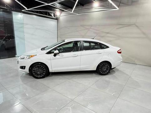 FORD NEW FIESTA SEDAN TITANIUM 1.6 POWERSHIFT