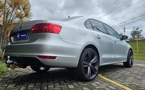 VOLKSWAGEN JETTA 2.0 TSI 16V 4P (TIPTR.)