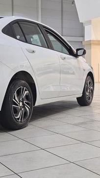 CHEVROLET ONIX PLUS 10MT LT2