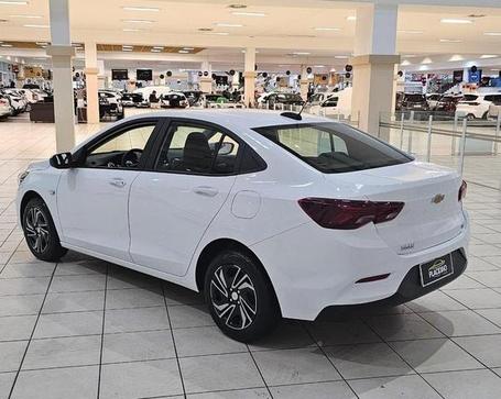 CHEVROLET ONIX PLUS 10MT LT2