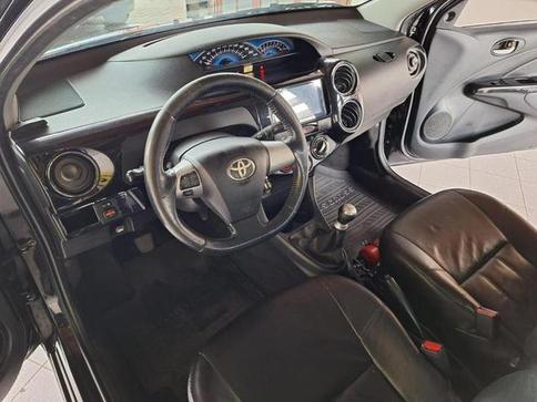 TOYOTA ETIOS 1.5 CROSS FLEX 16V 5P MECANICO