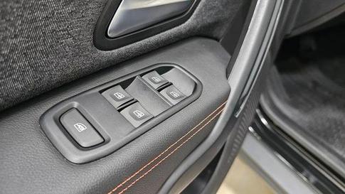 RENAULT DUSTER ICONIC 1.3 TB 16V FLEX AUT.