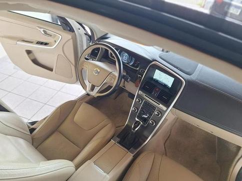 VOLVO XC 60 2.0 T6 INS