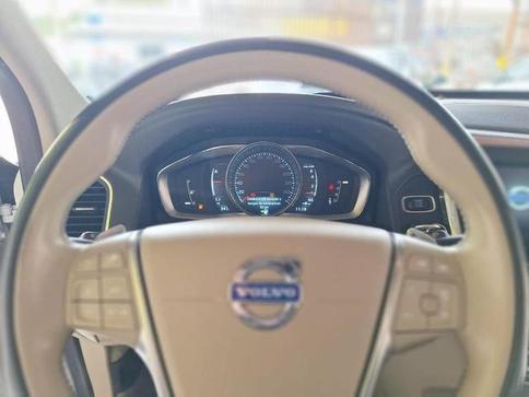 VOLVO XC 60 2.0 T6 INS