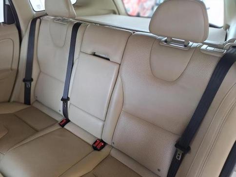 VOLVO XC 60 2.0 T6 INS