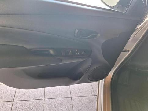 TOYOTA YARIS HATCH XL PLUS 1.5