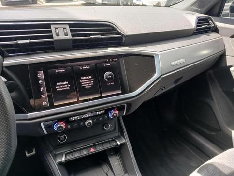 AUDI Q3 PERFORMANCE BLACK SLINE 2.0 QUATTRO