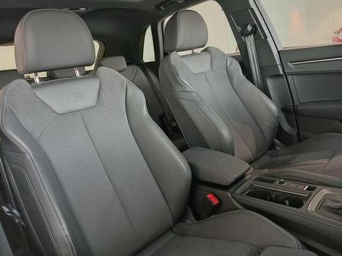 AUDI Q3 PERFORMANCE BLACK SLINE 2.0 QUATTRO