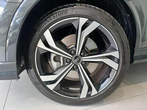 AUDI Q3 PERFORMANCE BLACK SLINE 2.0 QUATTRO