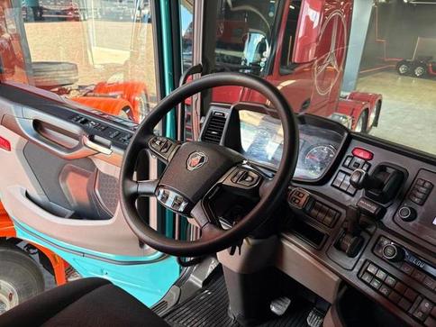 SCANIA R460 A4X2