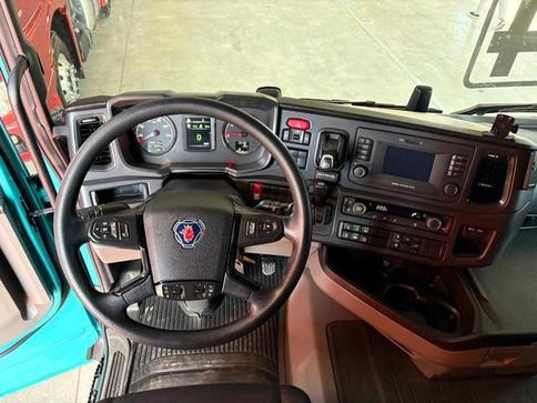 SCANIA R460 A4X2