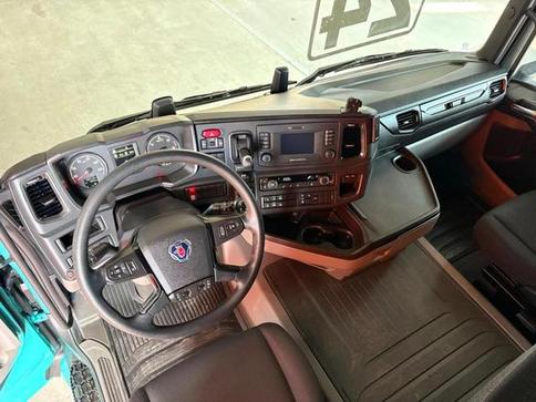 SCANIA R460 A4X2