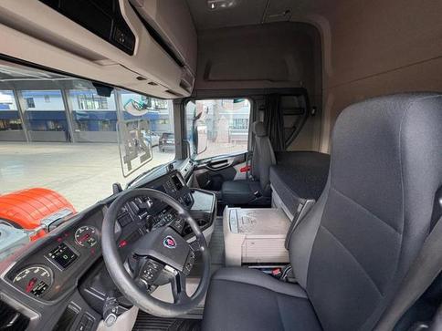 SCANIA R460 A4X2