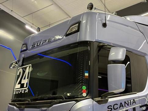 SCANIA R460 A6X2