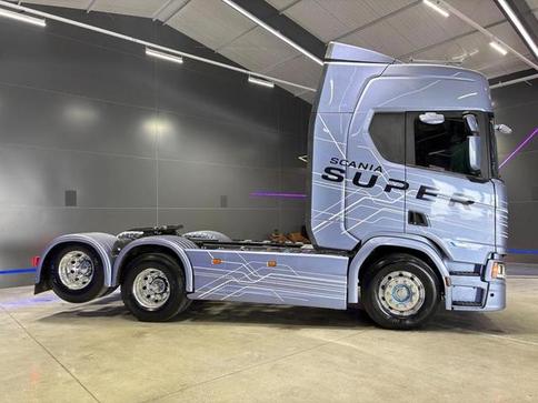SCANIA R460 A6X2