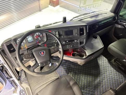 SCANIA R460 A6X2