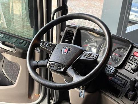 SCANIA R460 A6X2