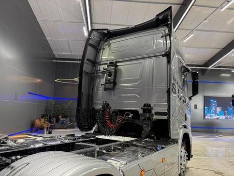SCANIA R460 A6X2