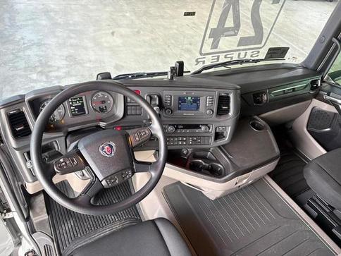 SCANIA R460 A6X2