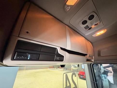 SCANIA R460 A4X2