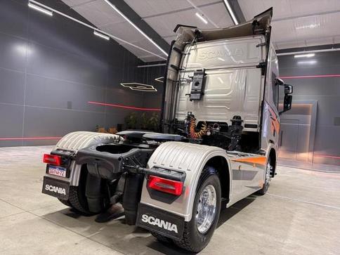 SCANIA R460 A4X2