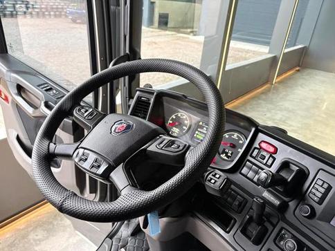 SCANIA R460 A6X2