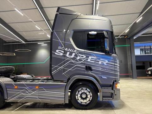 SCANIA R460 A6X2