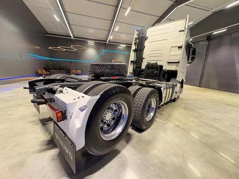 VOLVO FH 460 6X2T _2P_