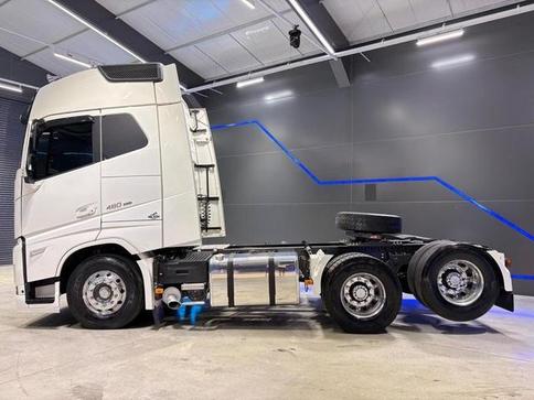 VOLVO FH 460 6X2T _2P_