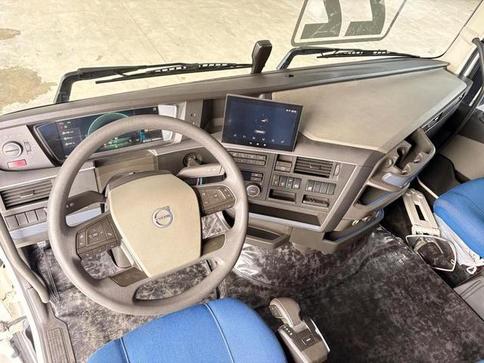 VOLVO FH 460 6X2T _2P_