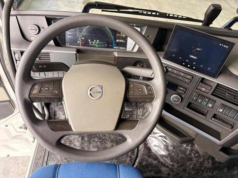 VOLVO FH 460 6X2T _2P_