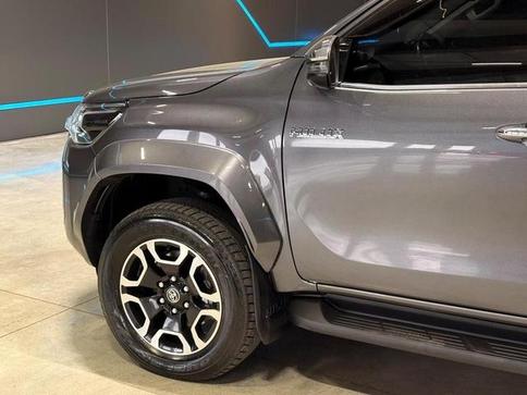 TOYOTA HILUX CABINE DUPLA SRX RD