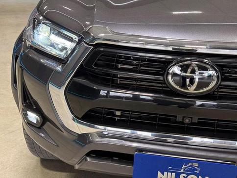 TOYOTA HILUX CABINE DUPLA SRX RD