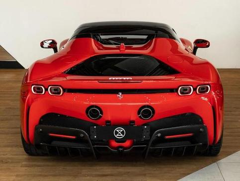 FERRARI SF90 SPIDER