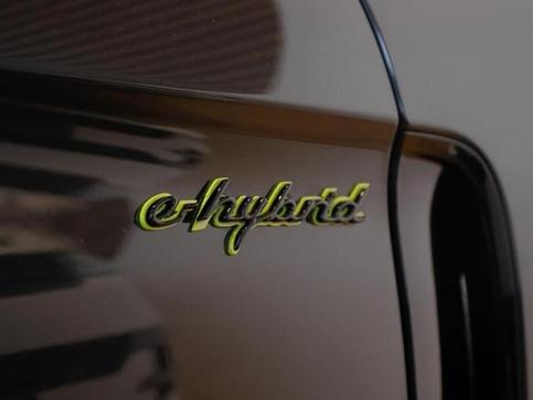 PORSCHE PANAMERA 4EHYB