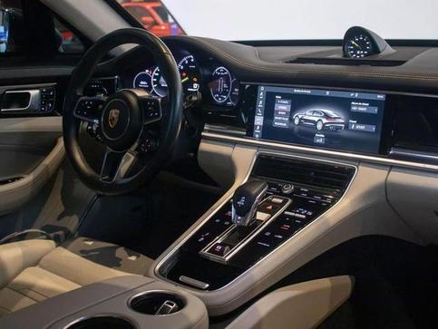 PORSCHE PANAMERA 4EHYB