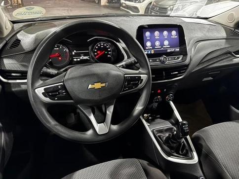 CHEVROLET ONIX PLUS 10MT LT2