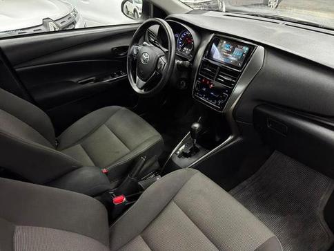 TOYOTA YARIS SEDAN XL AT
