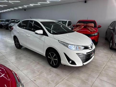 TOYOTA YARIS SA XS 15CNT