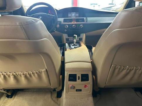 BMW 525I