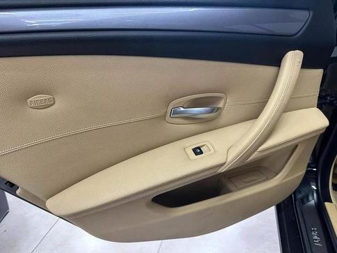 BMW 525I