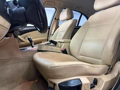 BMW 525I