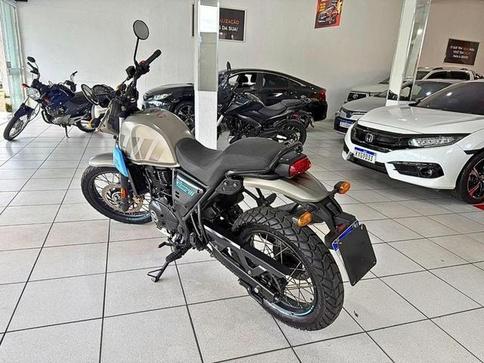 ROYAL ENFIELD SCRAM 411 EFI