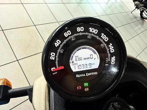 ROYAL ENFIELD SCRAM 411 EFI