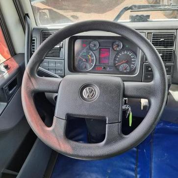 VOLKSWAGEN 25.360 CTC 6X2
